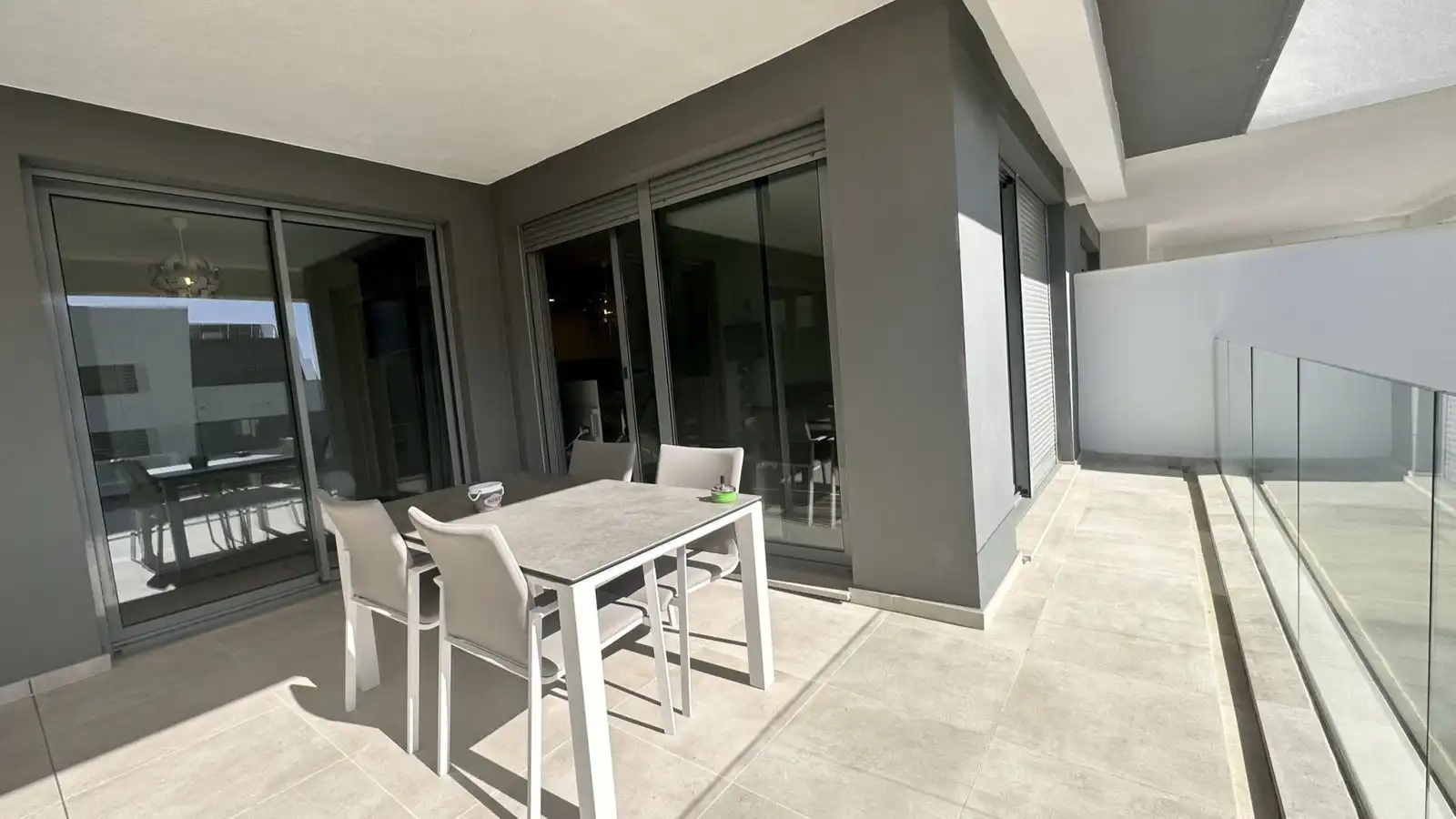 Terraza de Piso de alquiler en Estepona con Aire acondicionado, Terraza y Amueblado