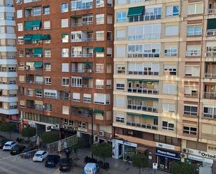 Vista exterior de Pis en venda en Alzira amb Balcó