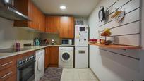 Kitchen of Flat for sale in Salt  with Heating, Terrace and Oven