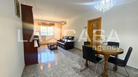 Foto 3 de Piso en venta en Casagemes, Badalona
