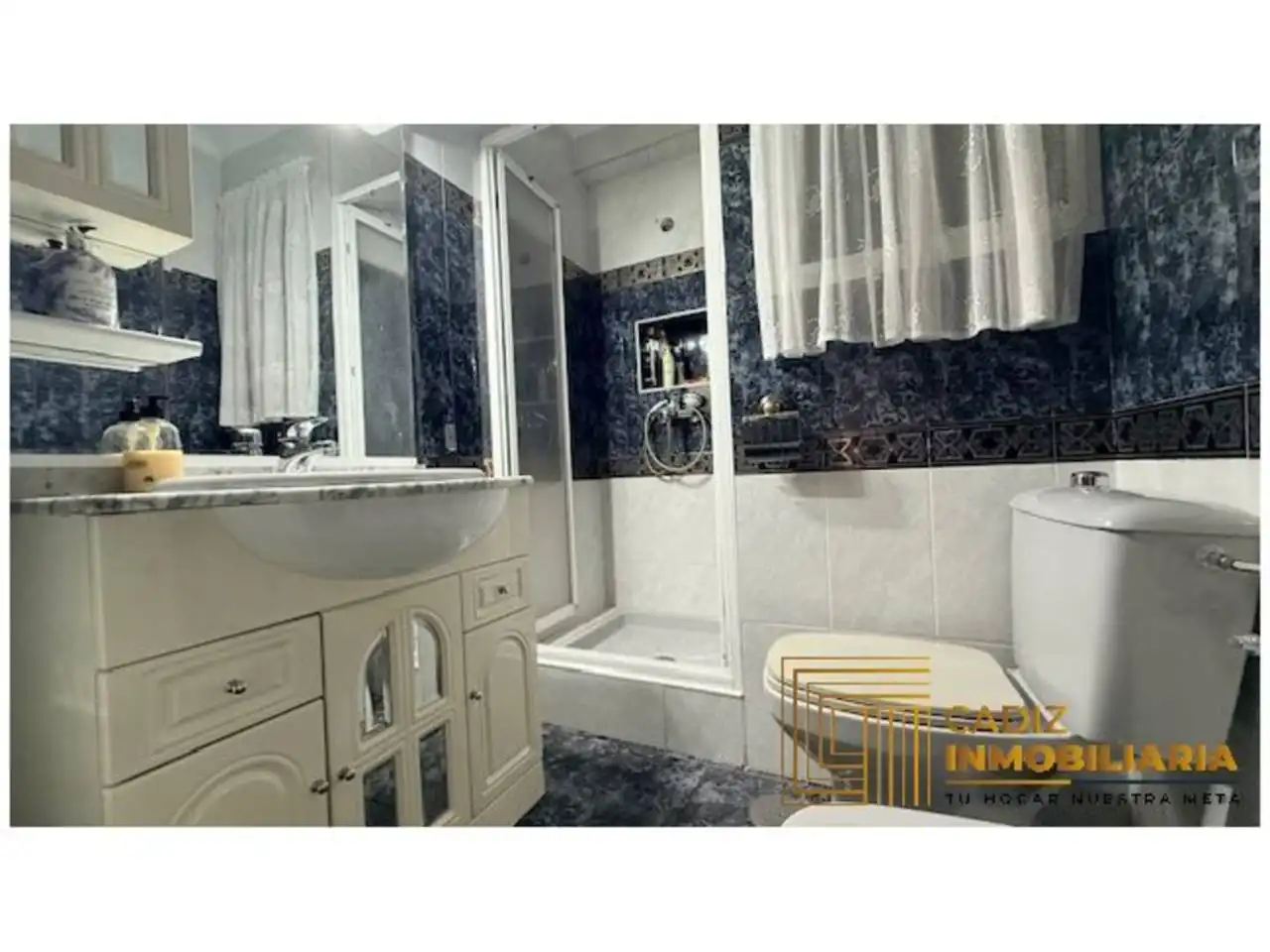 Bathroom of Apartments for sale in Cádiz  with Terrace