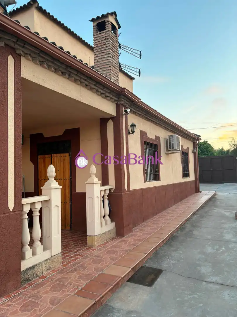 Casa con piscina in vendita a Periurbano Norte, imagen 4
