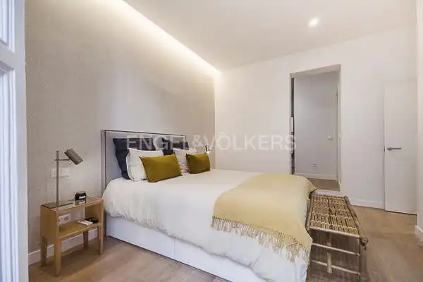 Bedroom of Flat for sale in Madrid  with Air Conditioner, Heating and Parquet flooring