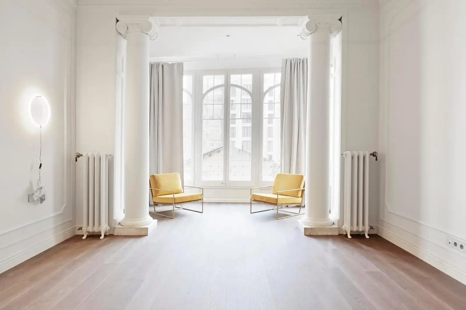 Sala d'estar de Pis en venda en Barcelona amb Aire condicionat, Parquet i Balcó