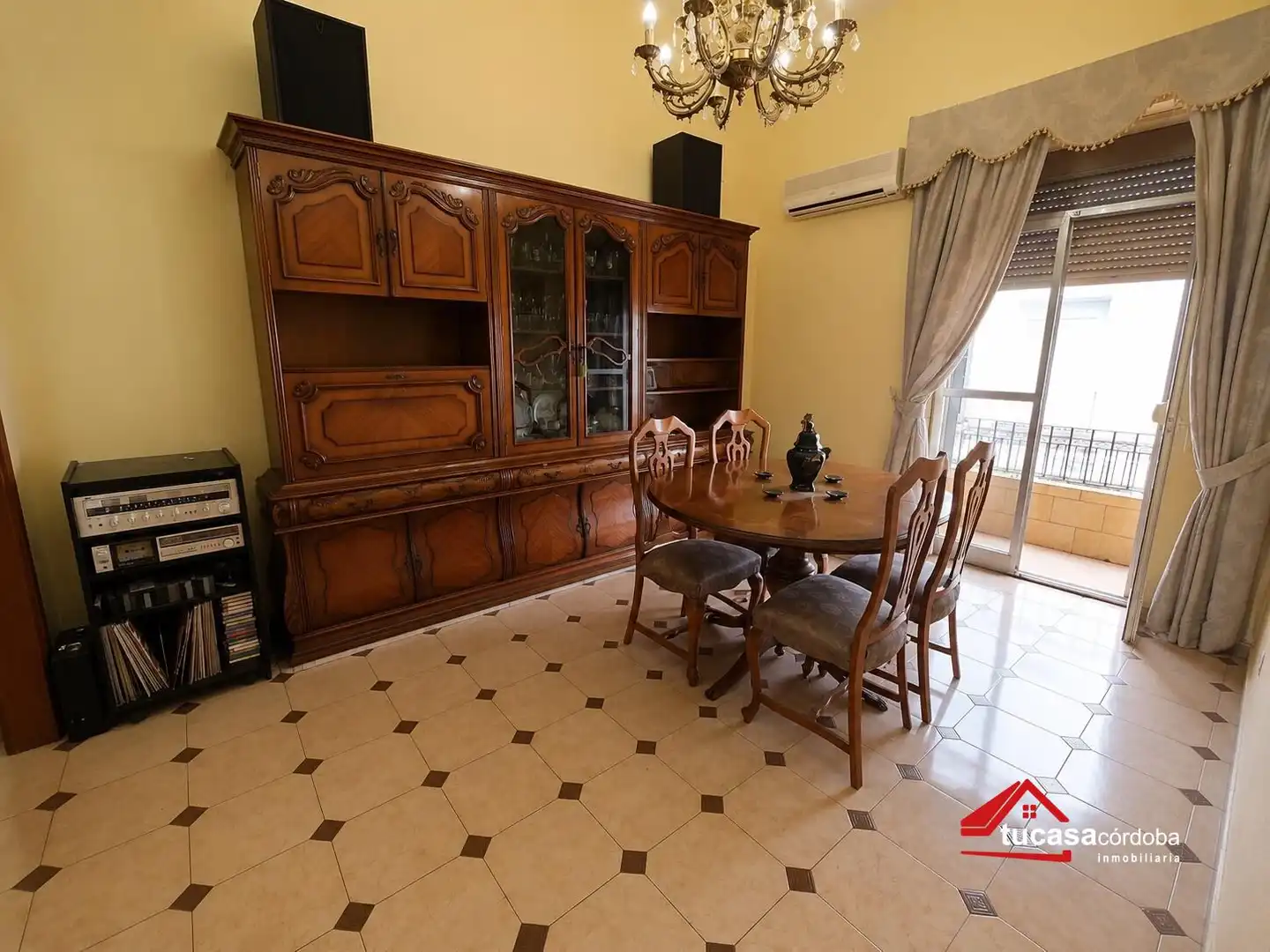 Comedor de Piso en venta en Córdoba con Aire acondicionado, Calefacción y Terraza