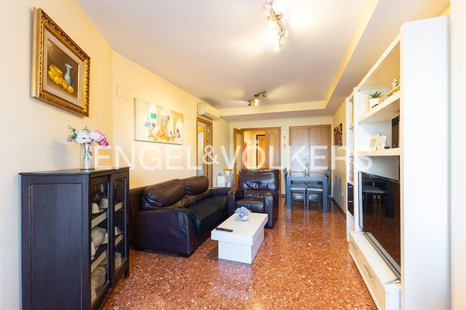 Living room of Apartment for sale in  Valencia Capital  with Air Conditioner, Heating and Swimming Pool