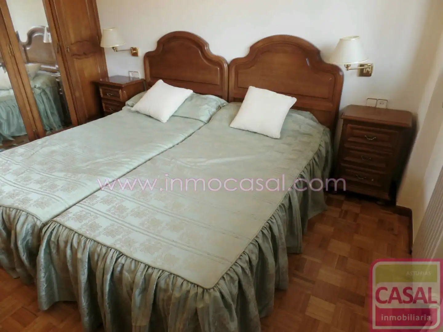 Schlafzimmer von Wohnung zur Miete in Oviedo  mit Heizung, Terrasse und Möbliert