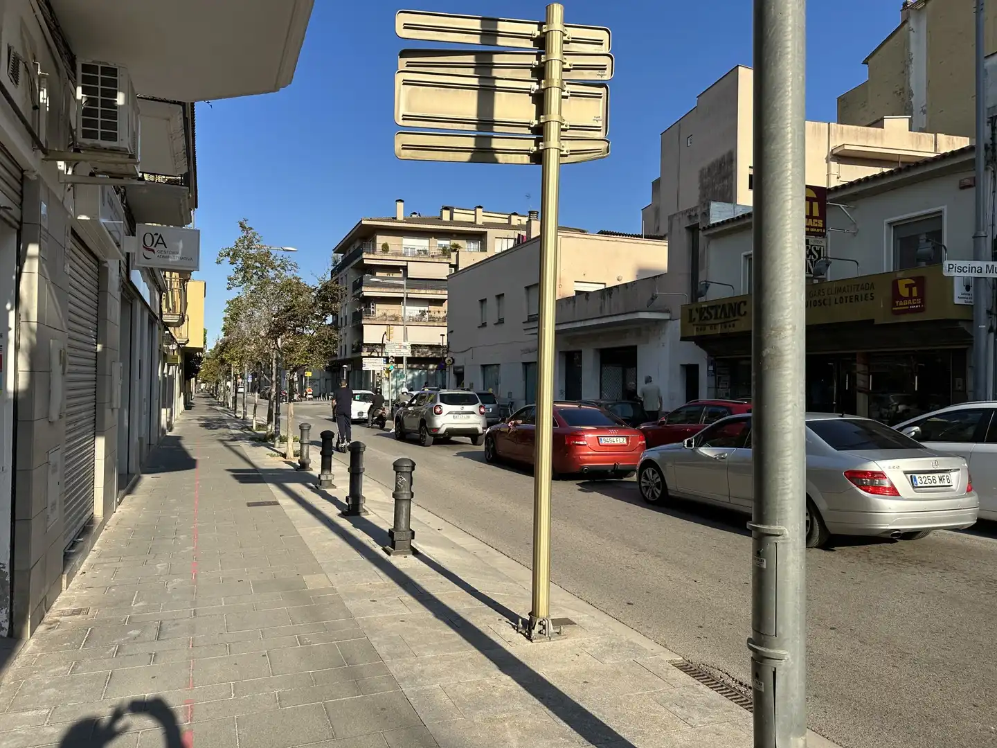 Vista exterior de Edificio en venta en Salt