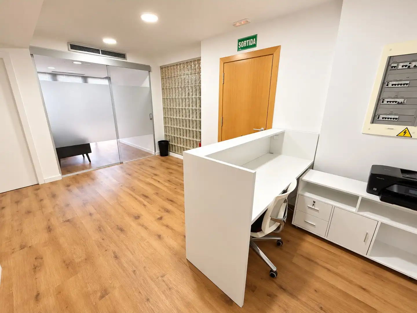 Oficina de alquiler en Eixample Nord