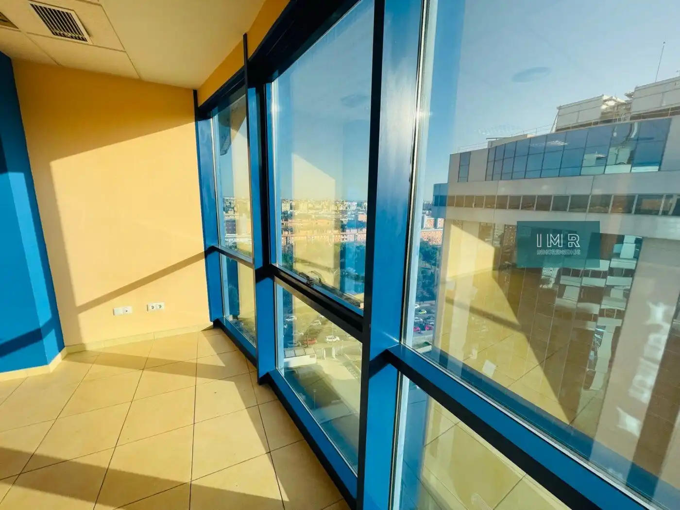 Office space with lift for sale in Calle Astronomía 1, imagen 3