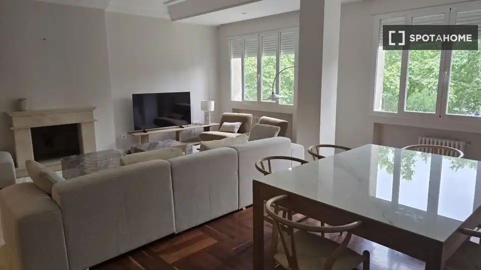 Living room of Flat for rent in Chamartín