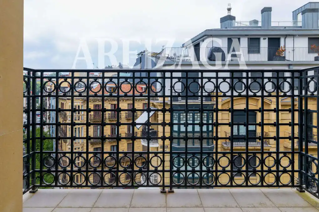 Terraza de Piso en venta en Donostia - San Sebastián  con Calefacción, Terraza y Balcón