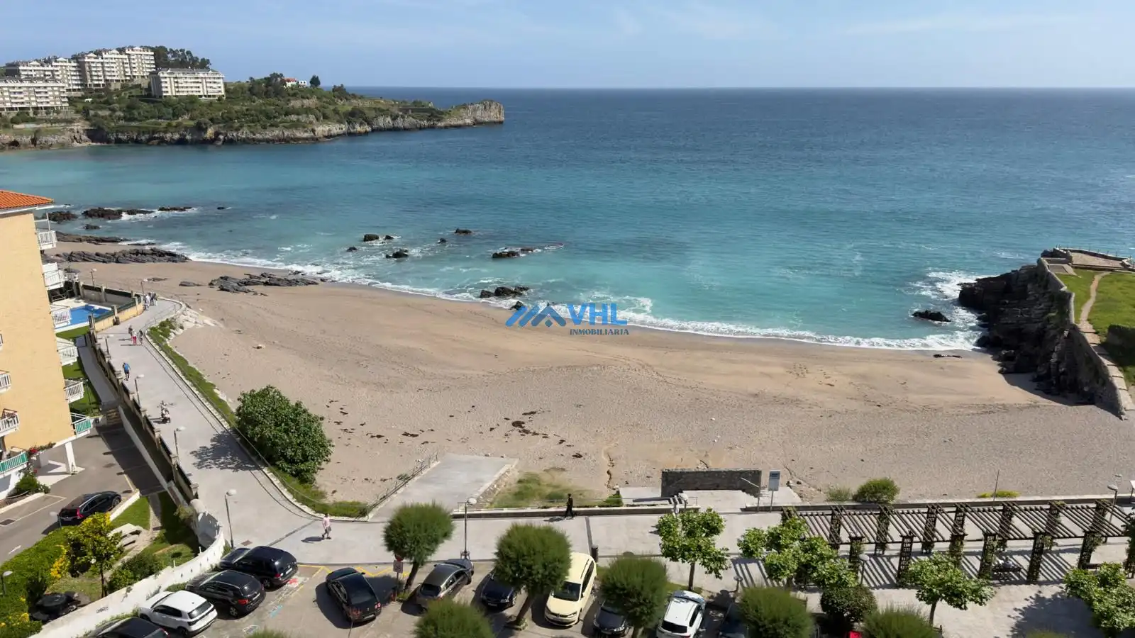 Parkplatz von Wohnung zum Verkauf in Castro-Urdiales mit Klimaanlage, Heizung und Terrasse