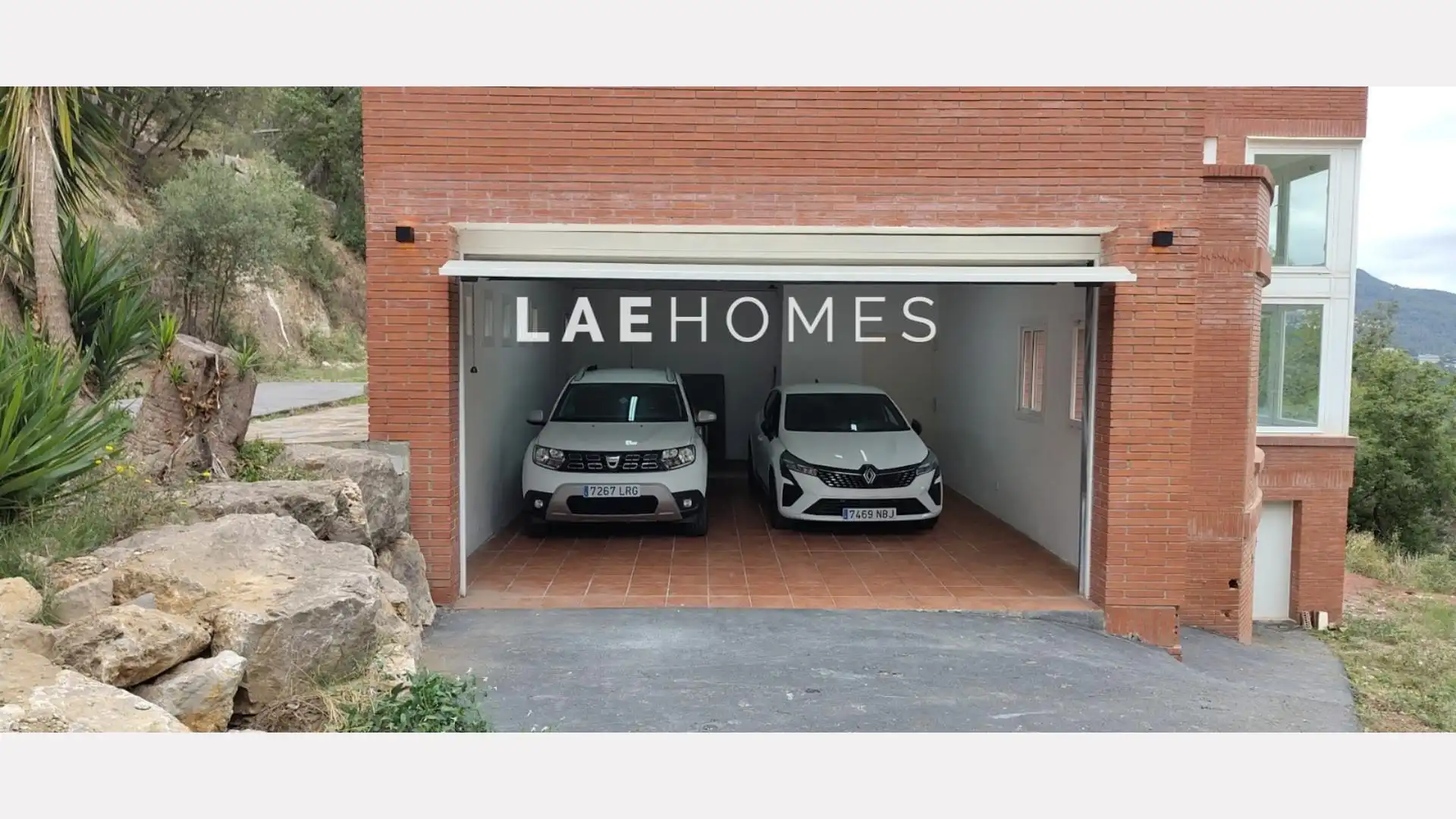 Parking of Houses for rent in Corbera de Llobregat  with Air Conditioner, Private garden and Terrace