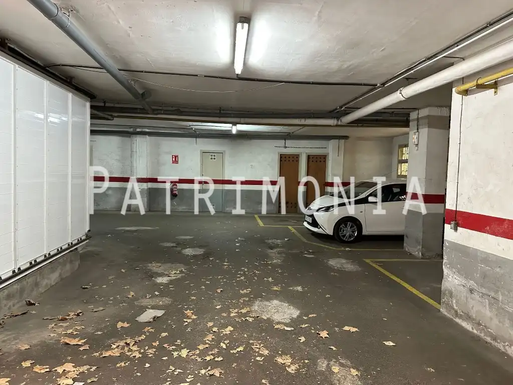 Aparcament de Garatge en venda en Barcelona