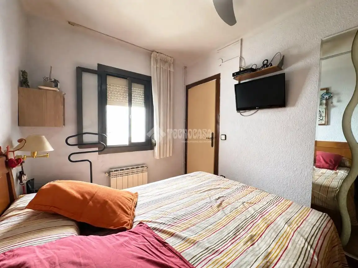 Habitación de Piso en venta en L'Hospitalet de Llobregat con Aire acondicionado y Terraza
