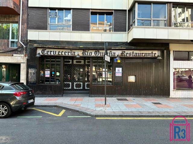 Local comercial en Alquiler en Cortes Leonesas en Centro Ciudad