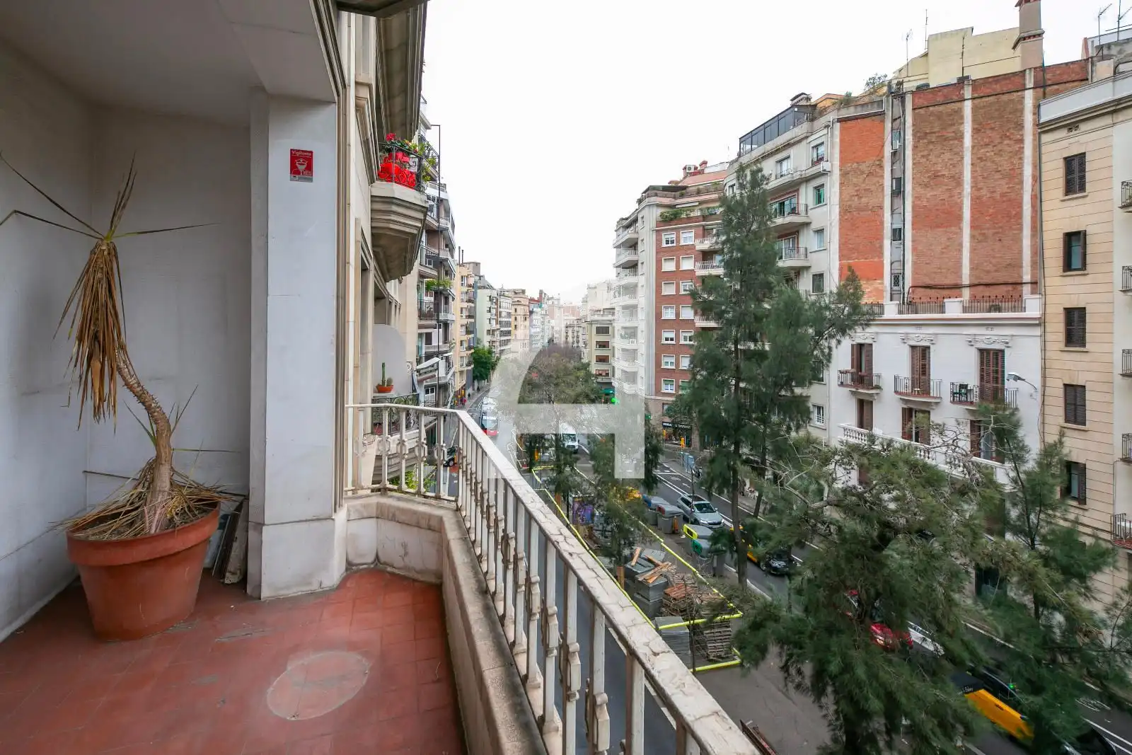 Exterior view of Flat for sale in Barcelona  with Heating, Parquet flooring and Terrace