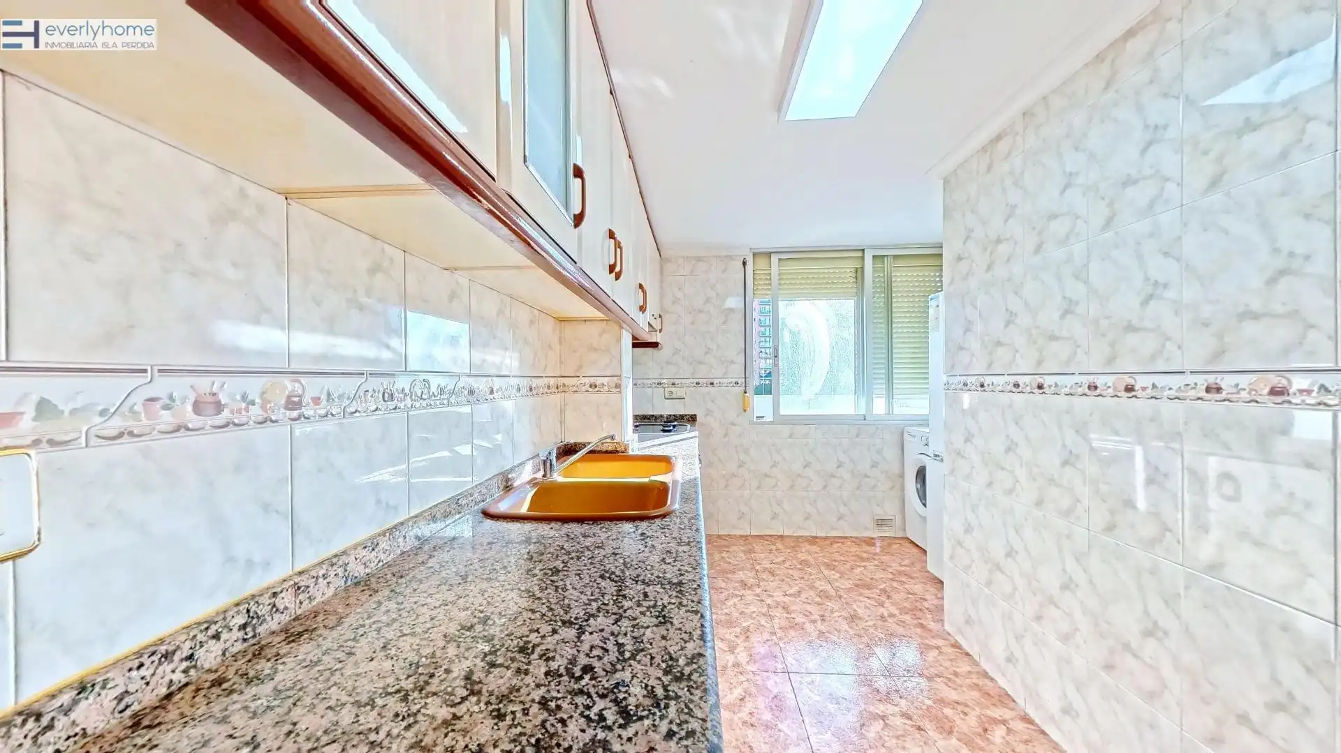 Cocina de Piso en venta en Valencia con Balcón
