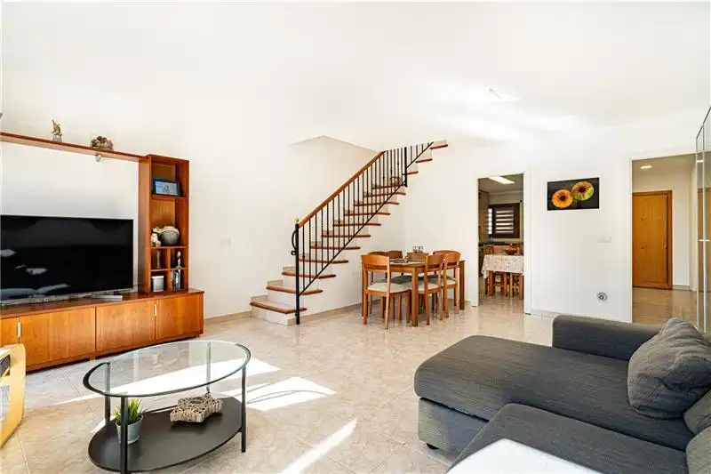 Sala de estar de Casa adosada en venta en  Palma de Mallorca con Aire acondicionado y Terraza