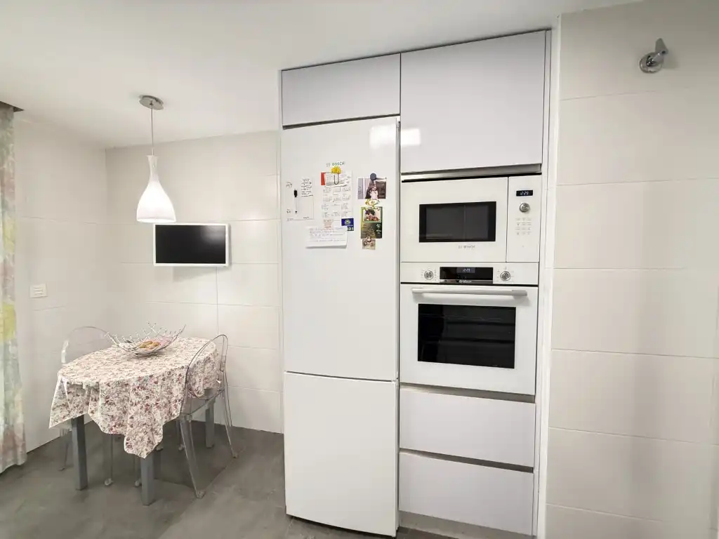 Flat with pool for sale in Calle Escritora Carmen Laforet, imagen 16