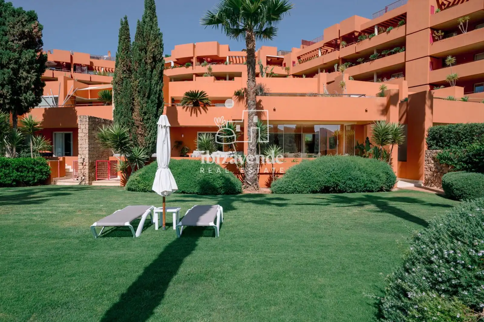 Jardín de Dúplex en venta en Santa Eulària des Riu con Aire acondicionado, Terraza y Trastero