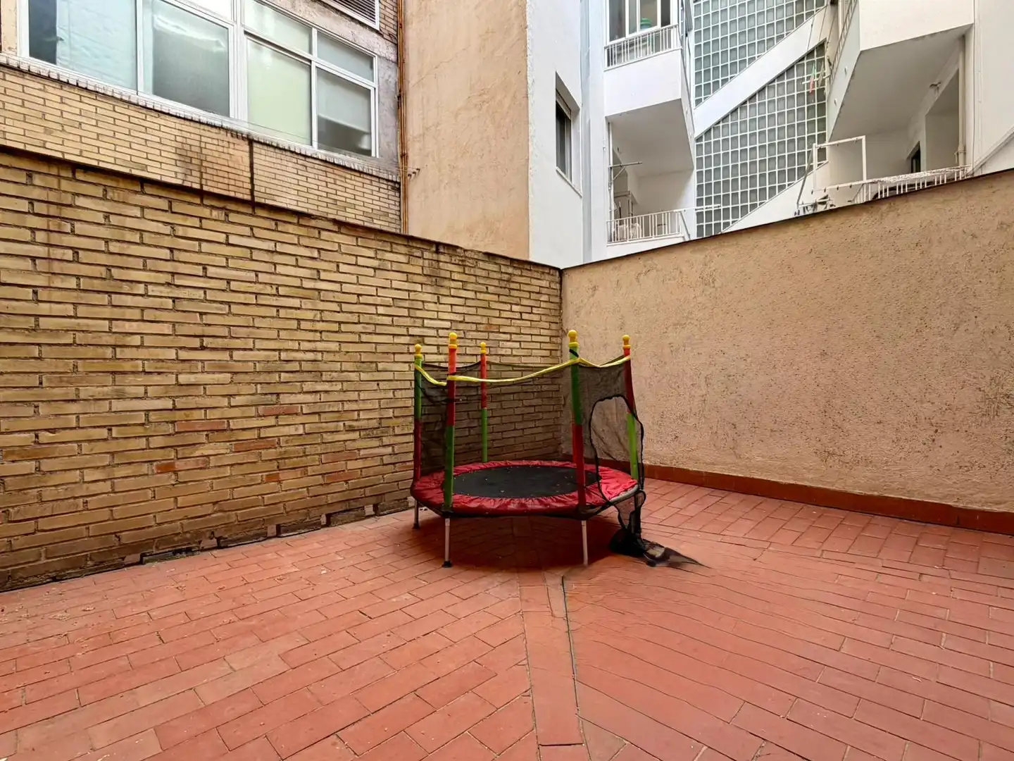 Terrace of Flat for sale in Granada  with Air Conditioner, Parquet flooring and Balcony