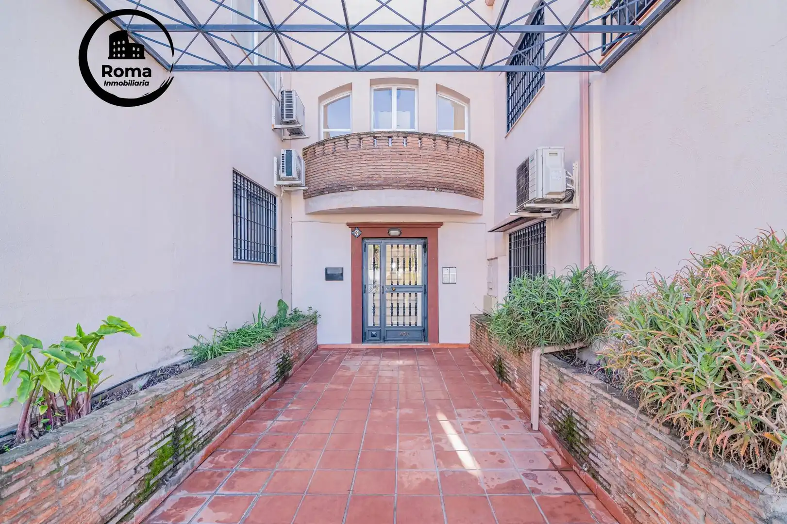 Vista exterior de Ático en venta en La Zubia con Aire acondicionado, Calefacción y Terraza