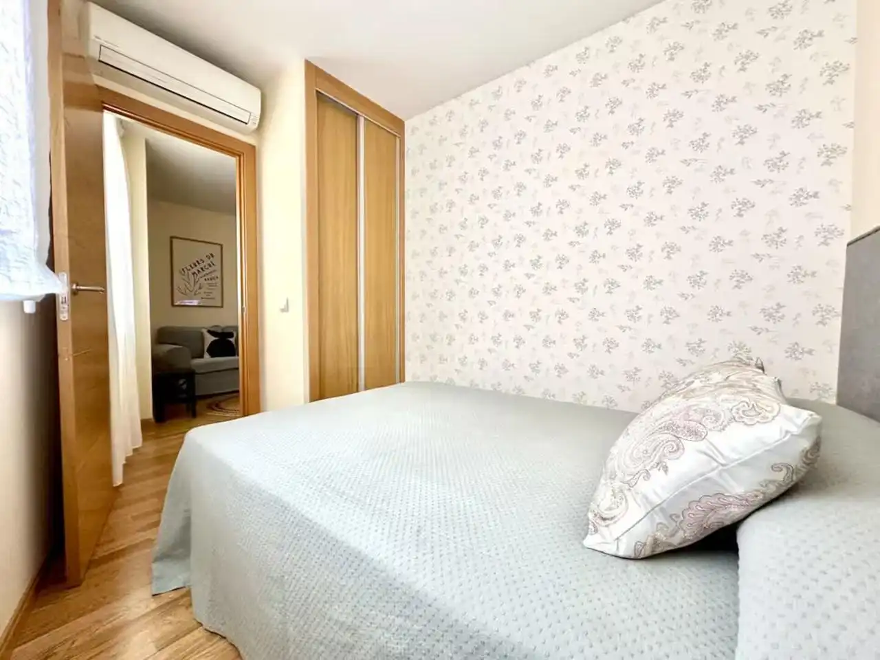 Bedroom of Flat for rent in Marbella  with Air Conditioner, Furnished and Internet