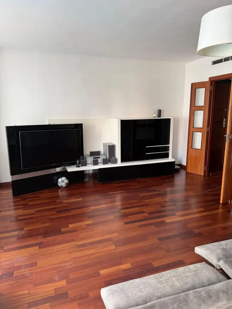 Sala d'estar de Pis en venda en Castellón de la Plana / Castelló de la Plana amb Traster, Balcó i Piscina comunitària