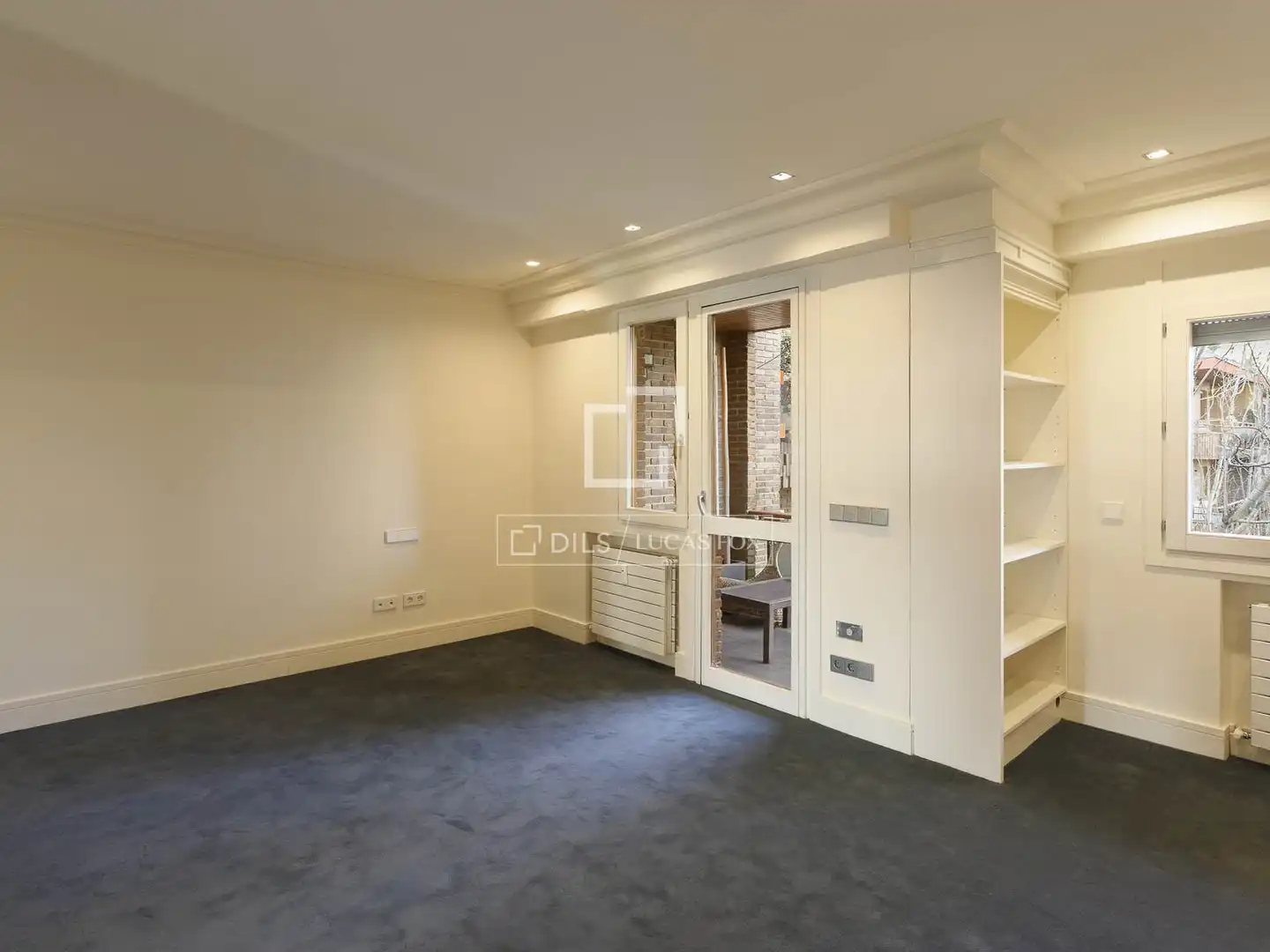Attic for rent in Madrid  with Air Conditioner, Heating and Private garden
