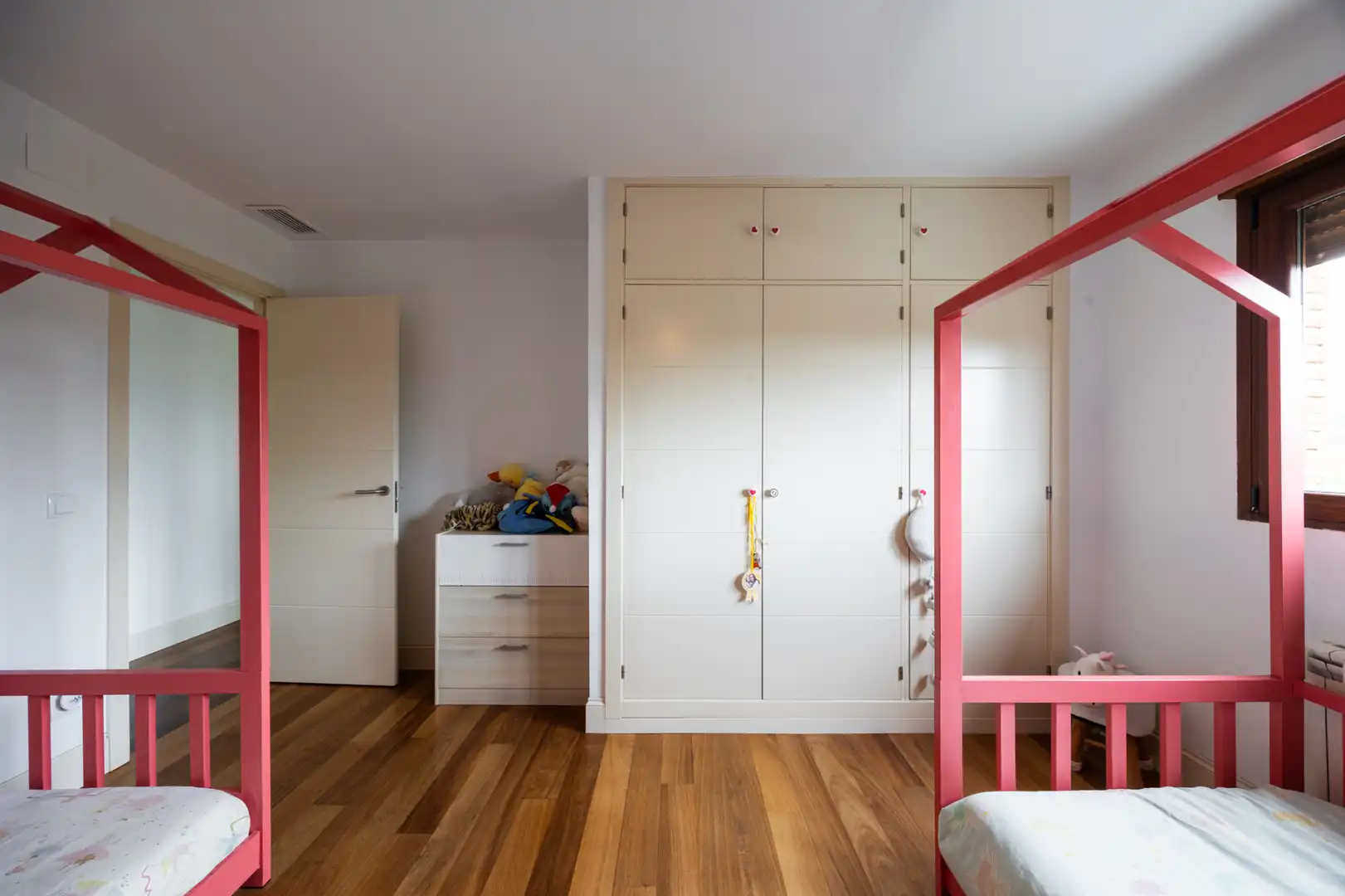 Habitación de Casa o chalet en venta en Layos con Aire acondicionado, Calefacción y Jardín privado