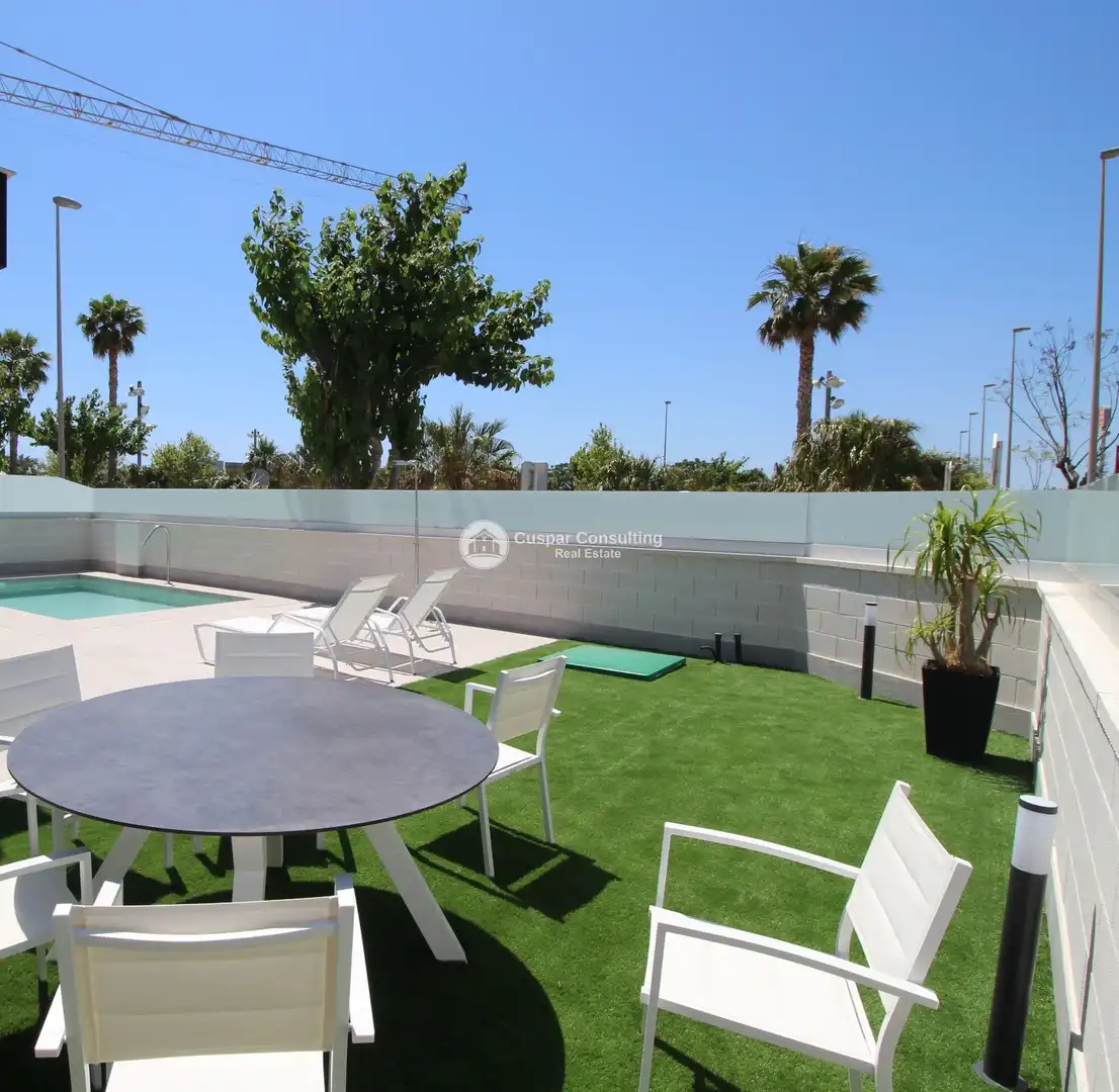 Terrassa de Casa o xalet en venda en Pilar de la Horadada amb Aire condicionat, Calefacció i Jardí privat