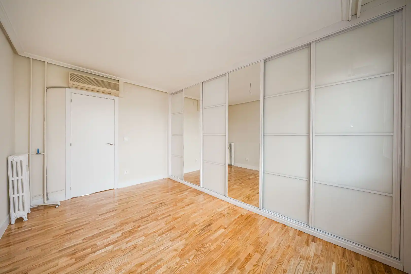 Habitación de Piso en venta en Madrid con Aire acondicionado, Calefacción y Terraza