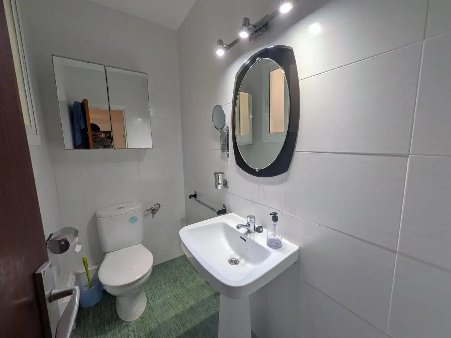 Badezimmer von Wohnung zur Miete in Almería mit Möbliert