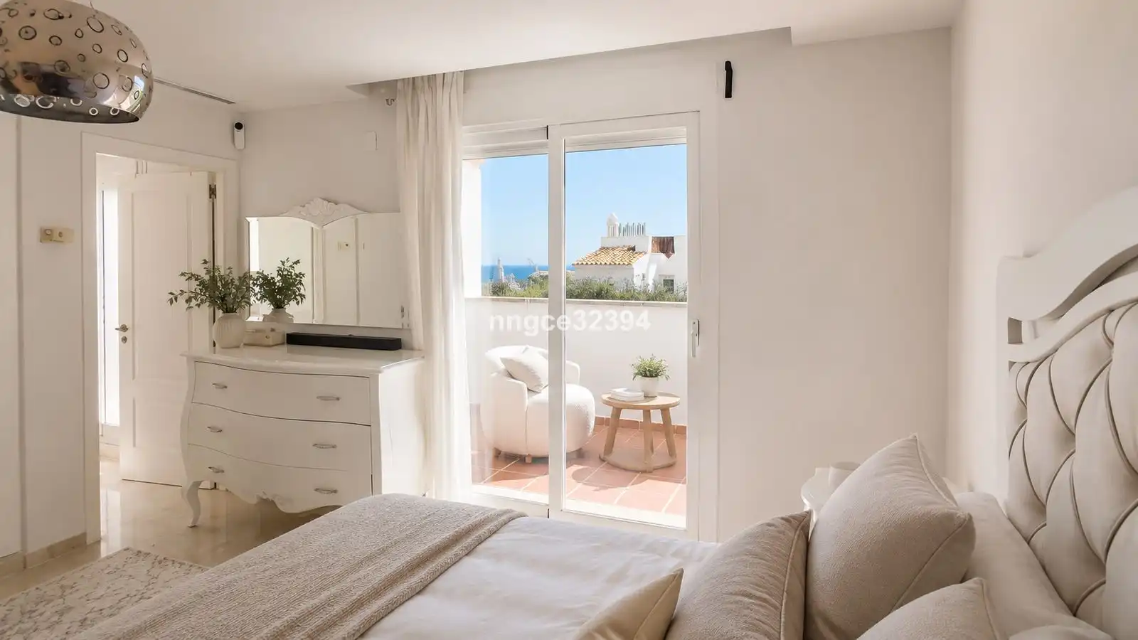 Habitación de Ático en venta en Marbella con Aire acondicionado, Terraza y Amueblado