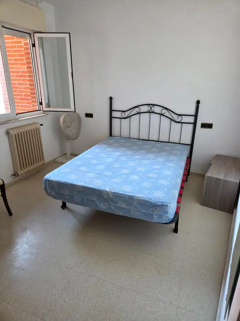 Habitación de Piso en venta en Calzada de Valdunciel con Calefacción