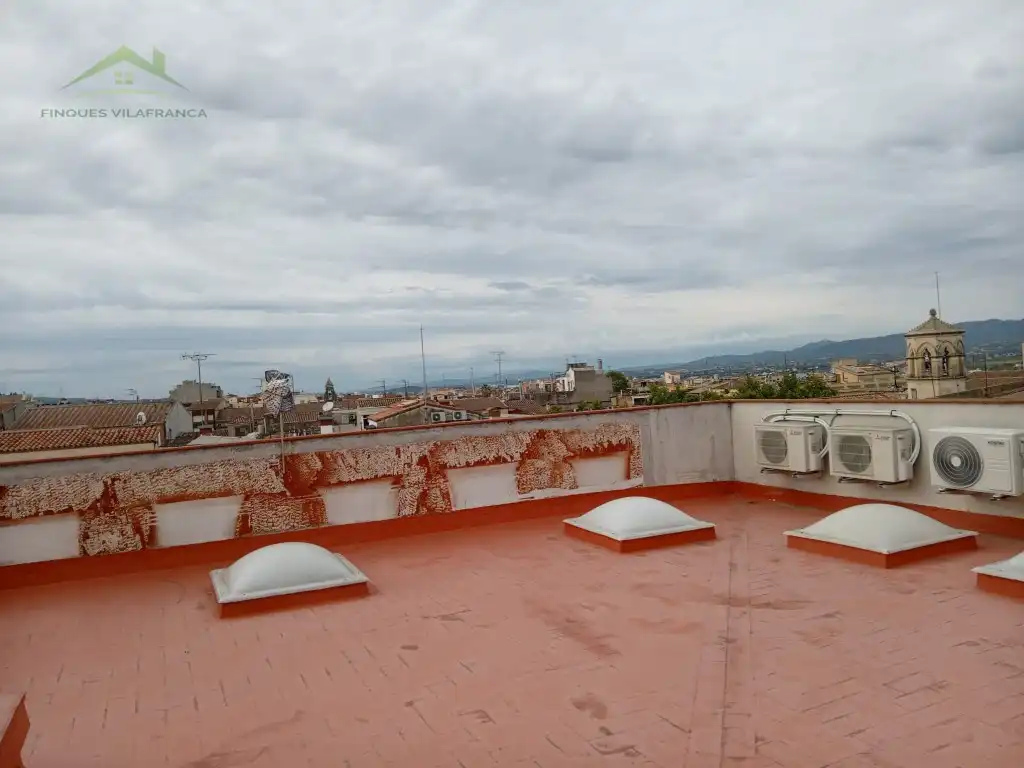 Terraza de Oficina en venta en Vilafranca del Penedès con Terraza