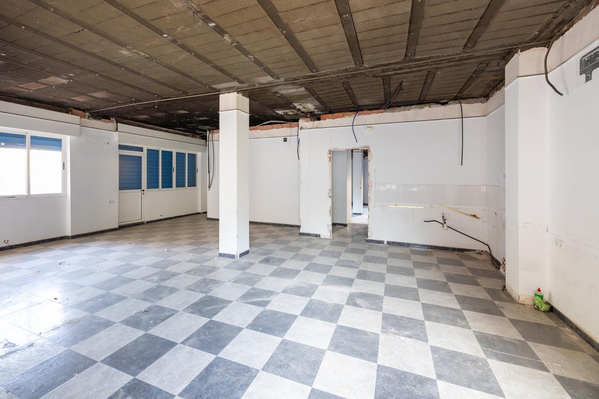 Local en venda en  Granada Capital