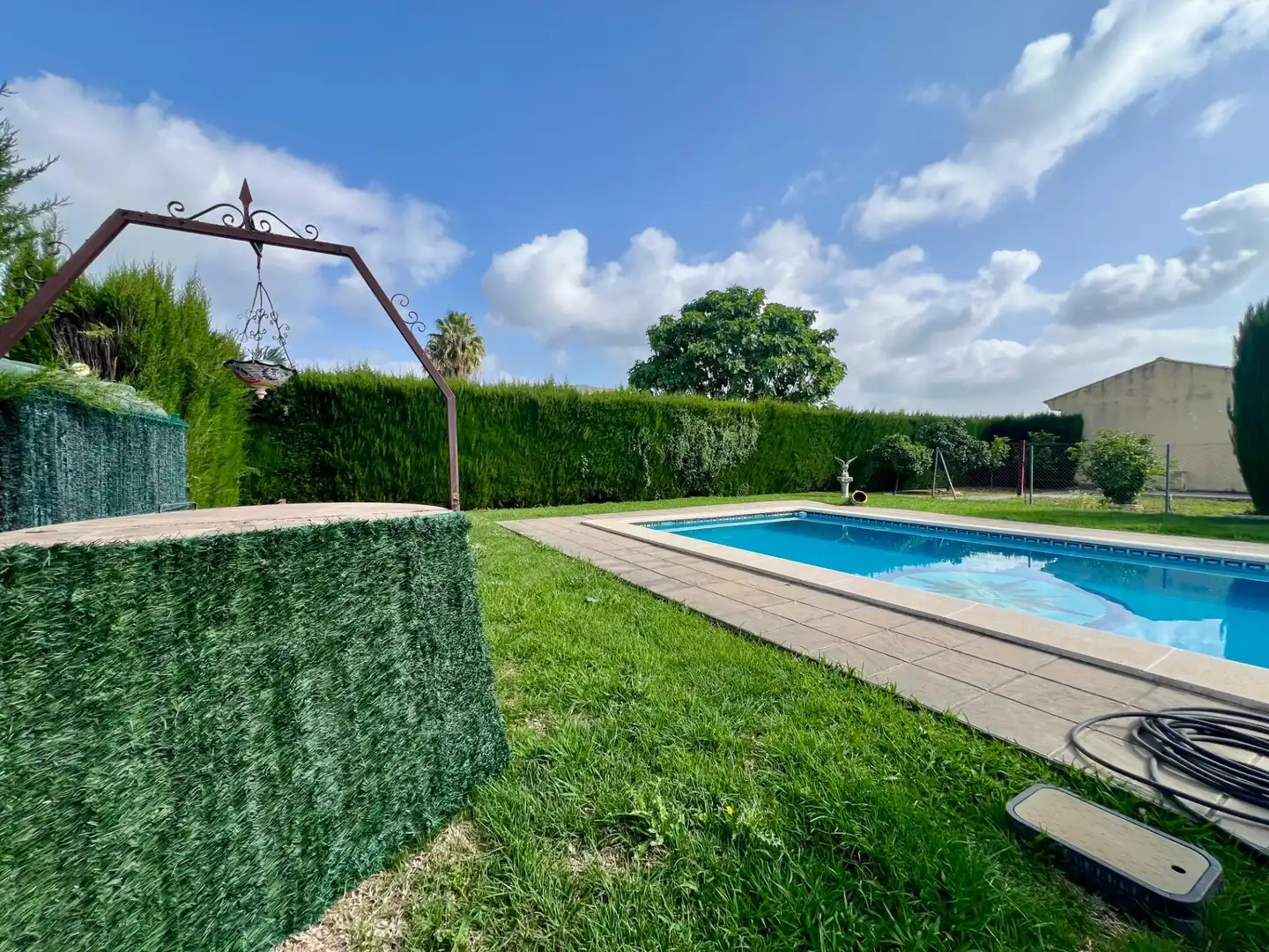Swimming pool of Houses for sale in Córdoba  with Air Conditioner and Swimming Pool