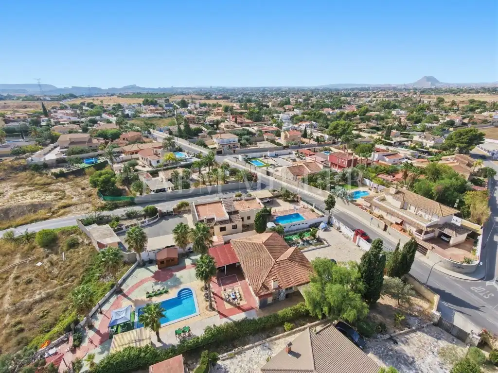 Exterior view of Houses for sale in La Huerta  