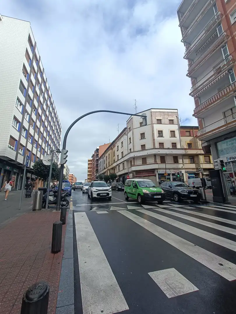 Exterior view of Flat for sale in Bilbao   with Heating, Terrace and Storage room