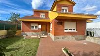 Exterior view of House or chalet for sale in Santovenia de la Valdoncina  with Heating