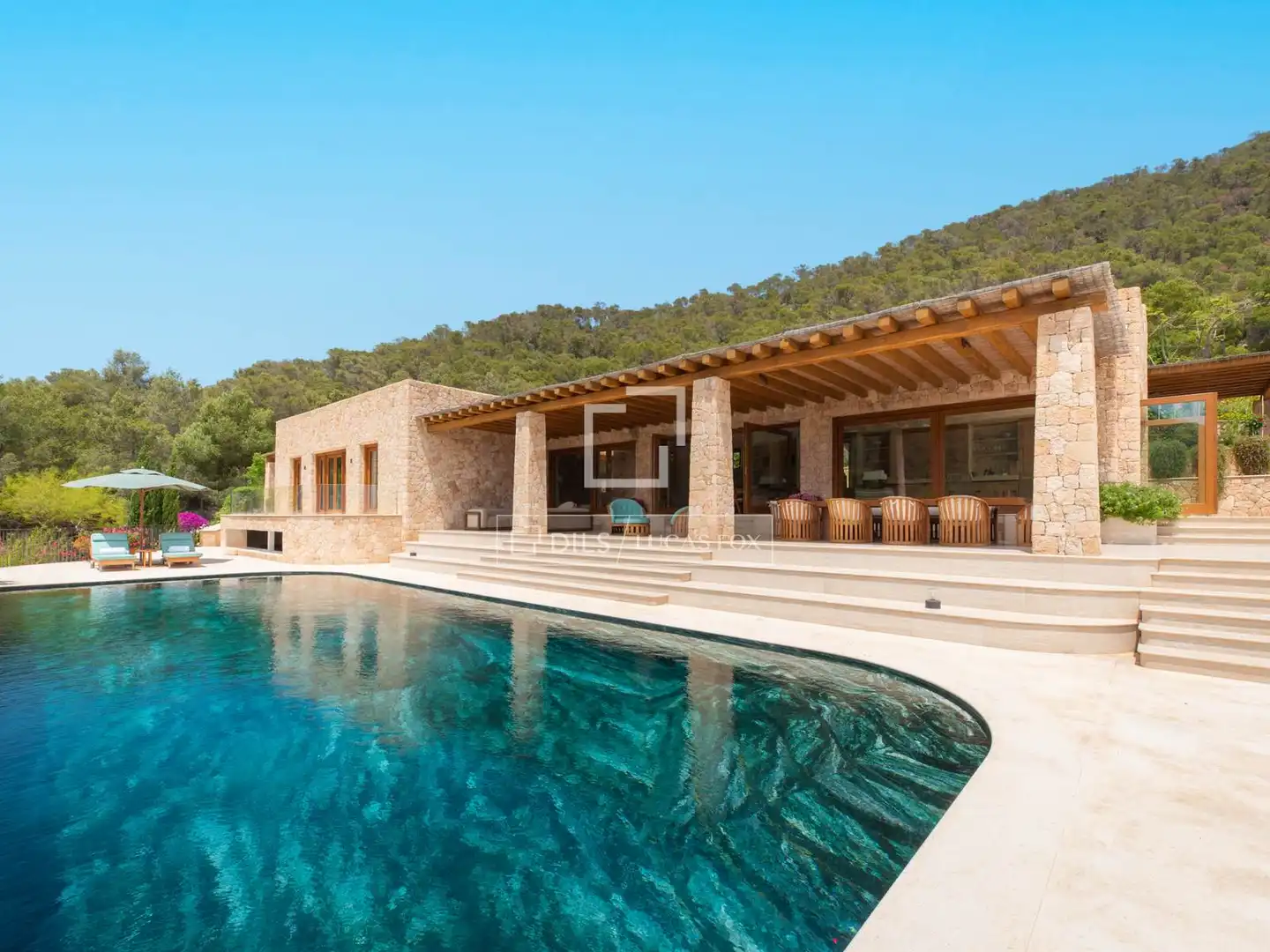 Piscina de Casa o chalet en venta en Santa Eulària des Riu con Aire acondicionado, Calefacción y Jardín privado