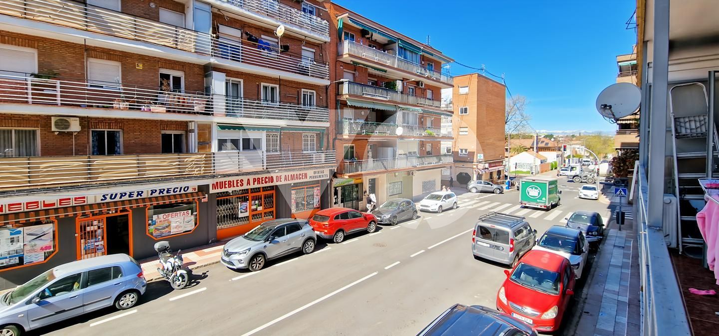 Vista exterior de Pis en venda en  Madrid Capital amb Calefacció i Terrassa