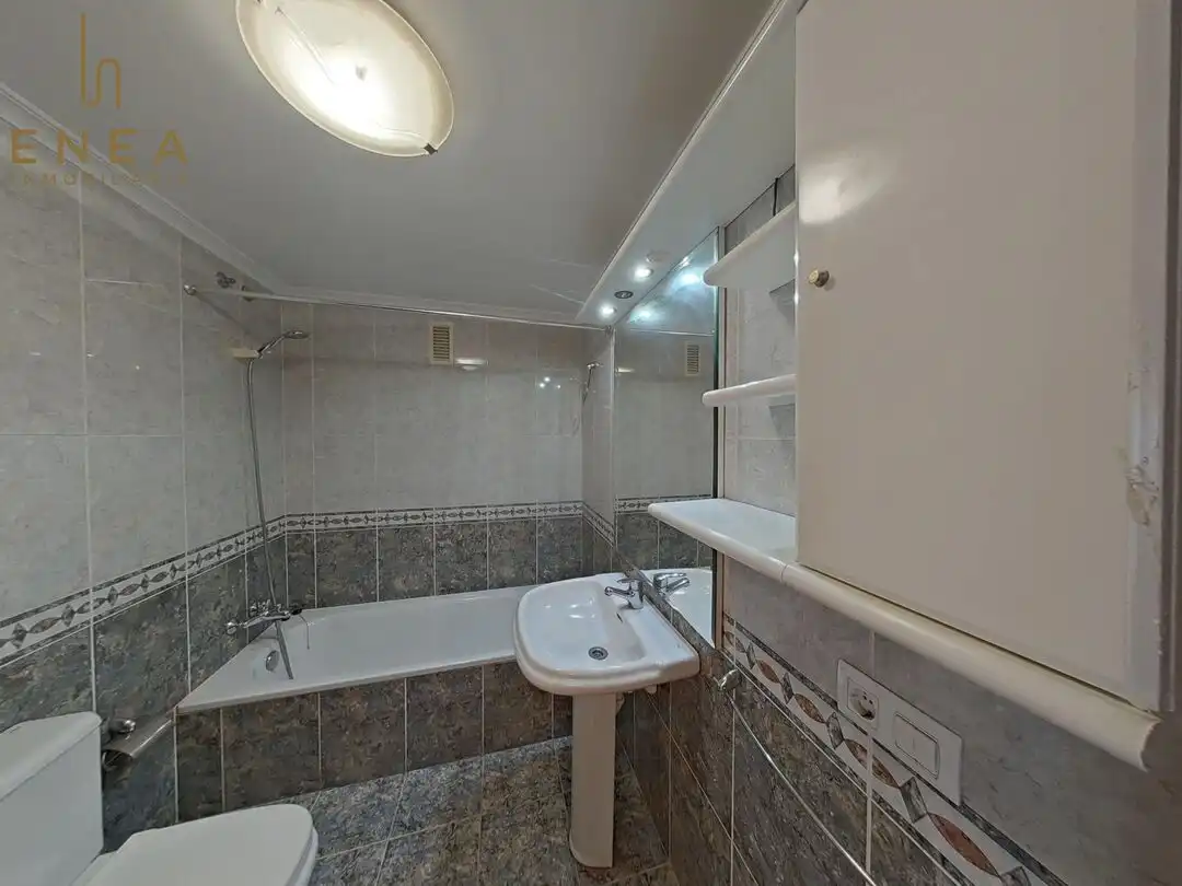 Baño de Piso en venta en Lakua-Bizkarra