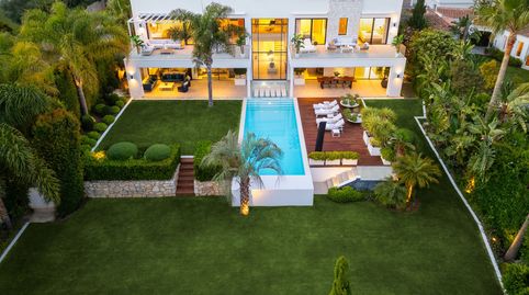 Galardonada villa moderna - VILLA NATURA