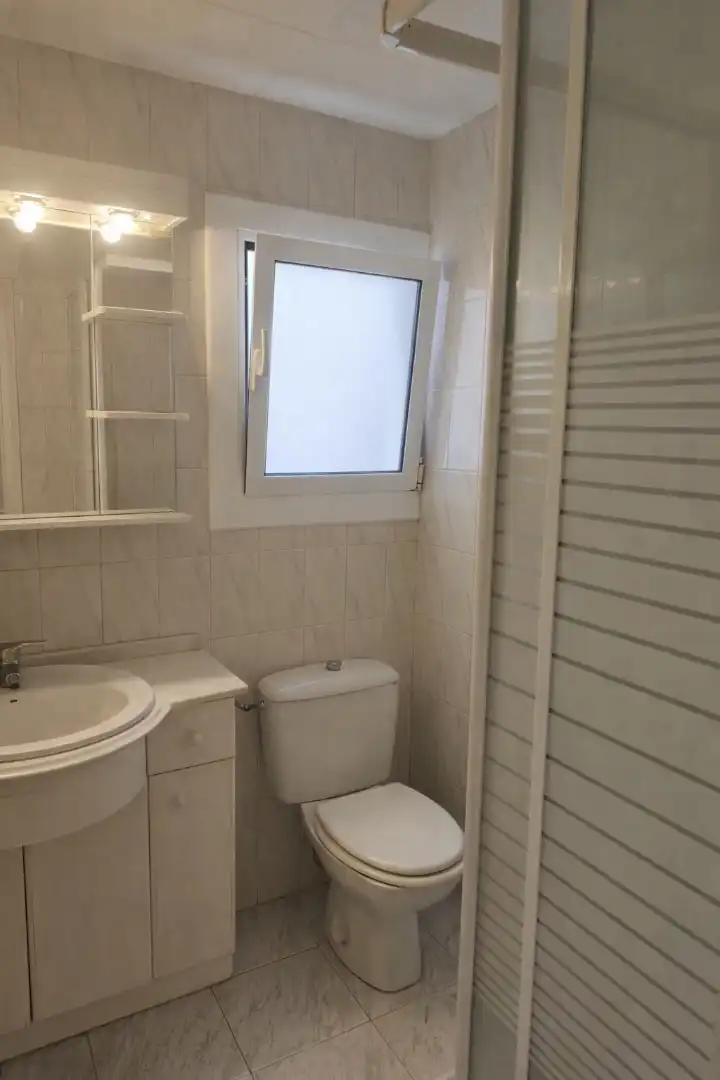 Appartamento con terrazza in vendita a Carrer de València, imagen 9