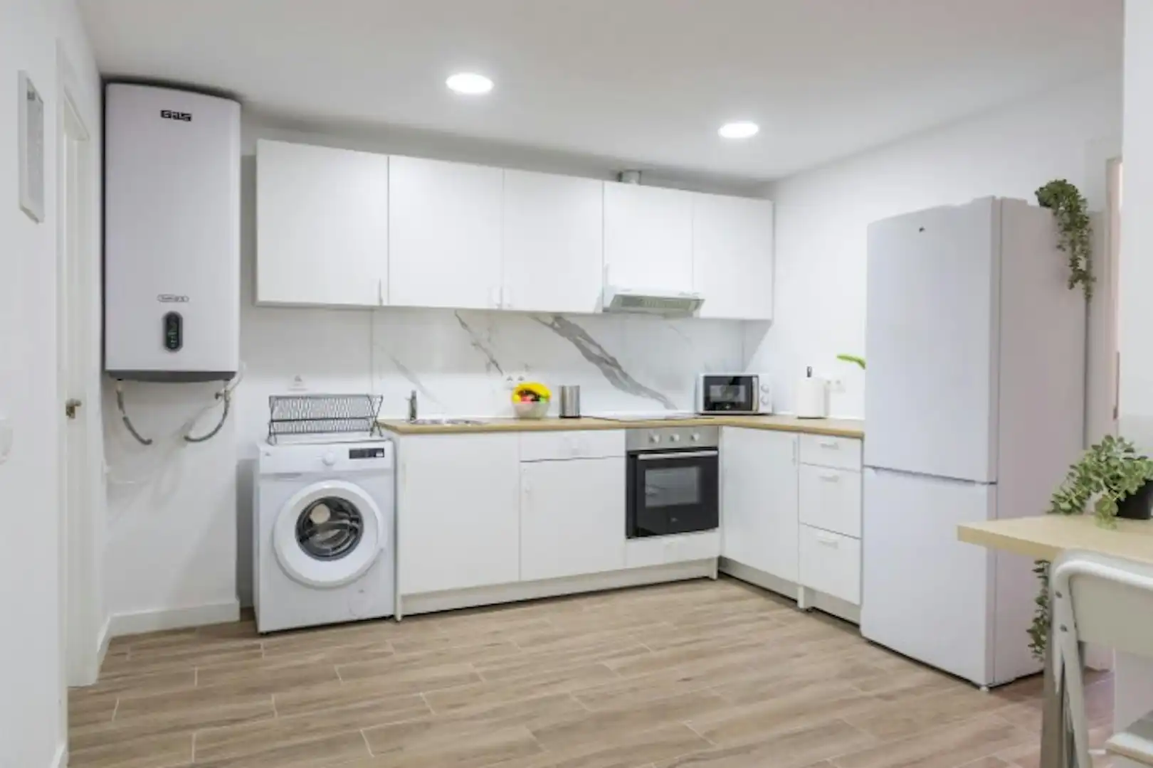 Kitchen of Flat for share in Leganés  with Heating, Furnished and Washing machine