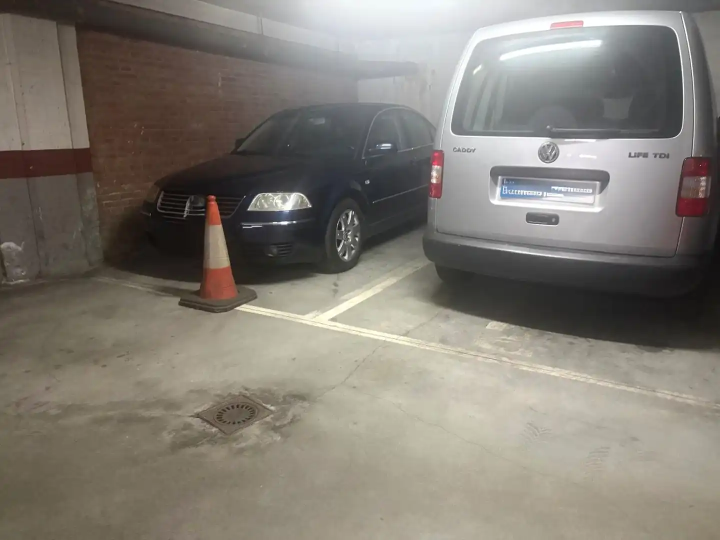 Aparcament de Pis de lloguer en Oviedo  amb Calefacció, Moblat i Balcó